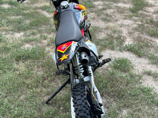 Suzuki Yx160 cc foto 5