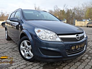 Opel Astra foto 1