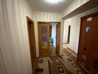 Apartament cu 2 camere, 58 m², Centru, Drochia foto 3