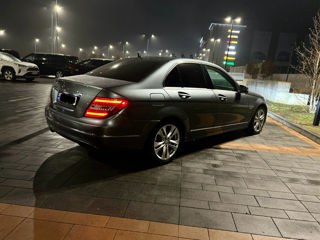 Mercedes C-Class foto 4