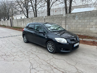 Toyota Auris foto 2