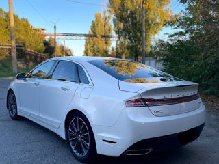 Lincoln MKZ foto 2