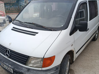 Mercedes Vito foto 2