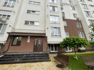 Apartament cu 2 camere, 41 m², Buiucani, Chișinău foto 2