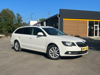 Skoda Superb foto 1