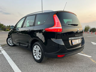 Renault Grand Scenic foto 3