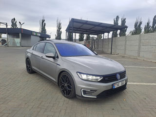 Volkswagen Passat foto 2