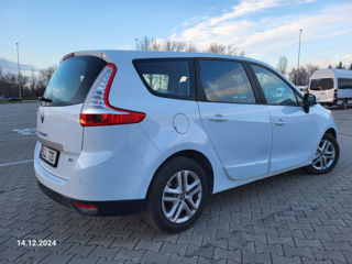 Renault Grand Scenic foto 3