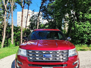 Ford Explorer foto 5