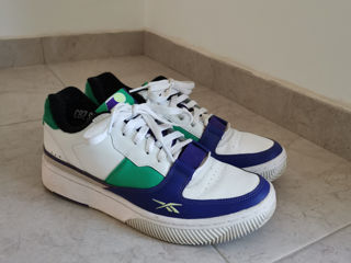 Reebok dual court