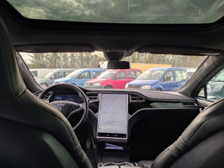 Tesla Model S foto 5