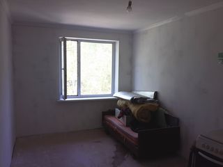 Urgent! Apartament cu 2 odai in centrul orașului Calarasi. Pretul discutabil! foto 1