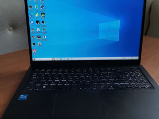 Asus Vivobook X1500E foto 1