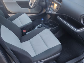 Toyota Prius c foto 3