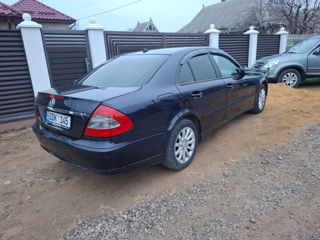 Mercedes E-Class foto 4