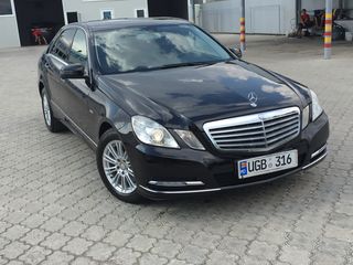 Mercedes E Class foto 8