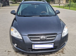 KIA Ceed Sw foto 4