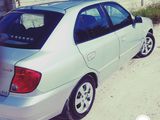 Hyundai Accent foto 3