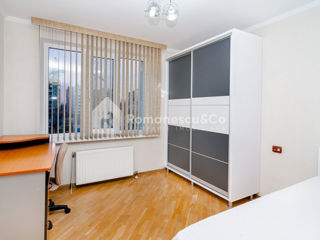 Apartament cu 2 camere, 74 m², Botanica, Chișinău foto 11