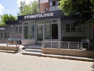 Spre vînzare spațiu comercial, stomatologie cu tot echipamentul sau fără foto 16