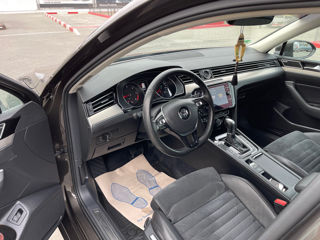 Volkswagen Passat foto 3