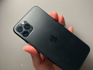 iPhone 11 Pro Max 64 gb 72% 7000 lei