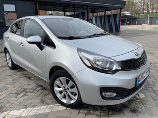 KIA Rio foto 8