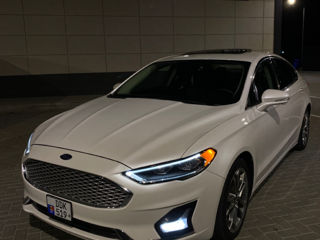 Ford Fusion foto 2