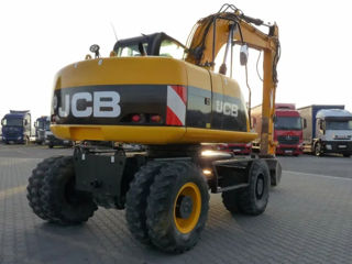 JCB JS 145W pe roți foto 4