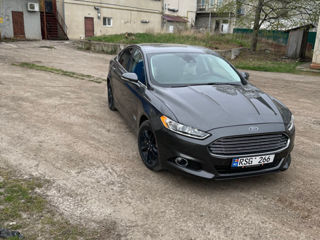 Ford Fusion foto 4