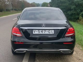 Mercedes E-Class foto 4