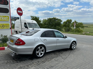 Mercedes E-Class фото 2