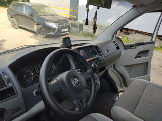 Volkswagen Caravelle foto 8