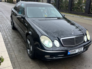 Mercedes E-Class foto 2