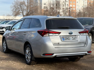 Toyota Auris foto 4