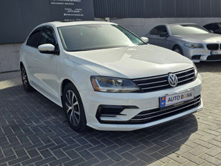 Volkswagen Jetta foto 1