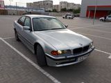 BMW 7 Series foto 2