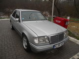 Mercedes Series (W124) foto 1