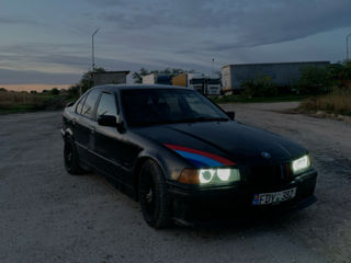 BMW 3 Series foto 2