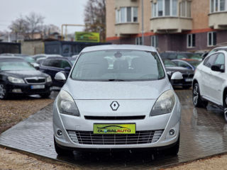 Renault Grand Scenic foto 2