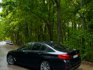 BMW 5 Series foto 3