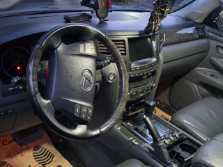 Lexus LX Series foto 5