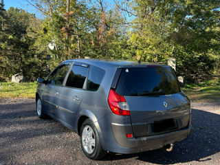 Renault Grand Scenic foto 3