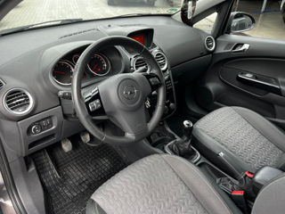 Opel Corsa foto 11