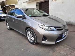 Toyota Auris foto 3