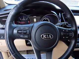 KIA Carnival foto 7