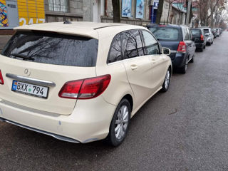 Mercedes B-Class foto 3