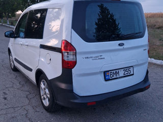 Ford Transit Courier foto 3