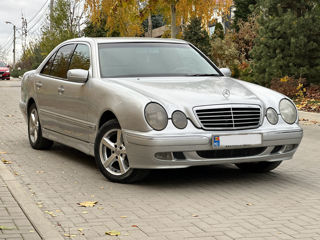 Mercedes E-Class foto 3