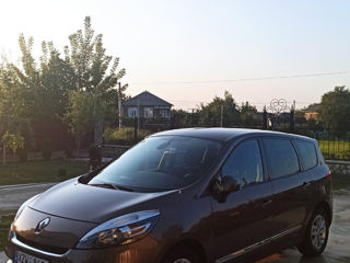 Renault Grand Scenic foto 6